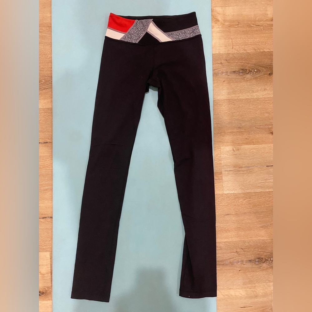 Lululemon leggings size 4